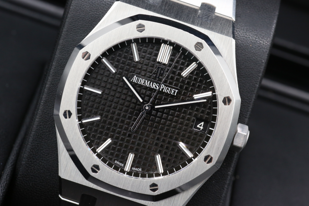 Audemars Piguet Royal Oak 15500ST 2022 Black Dial - Image 7