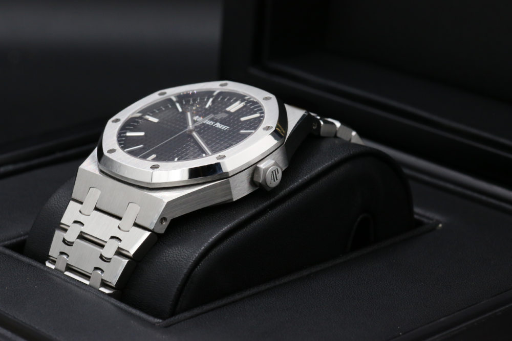 Audemars Piguet Royal Oak 15500ST 2022 Black Dial - Image 2