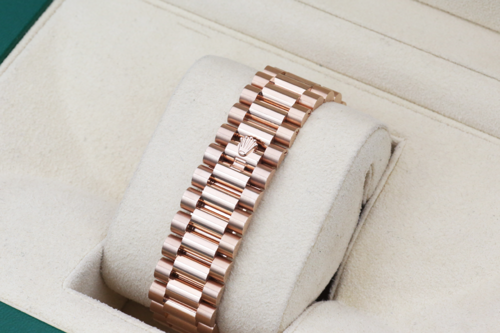 Rolex 228235 - Image 4