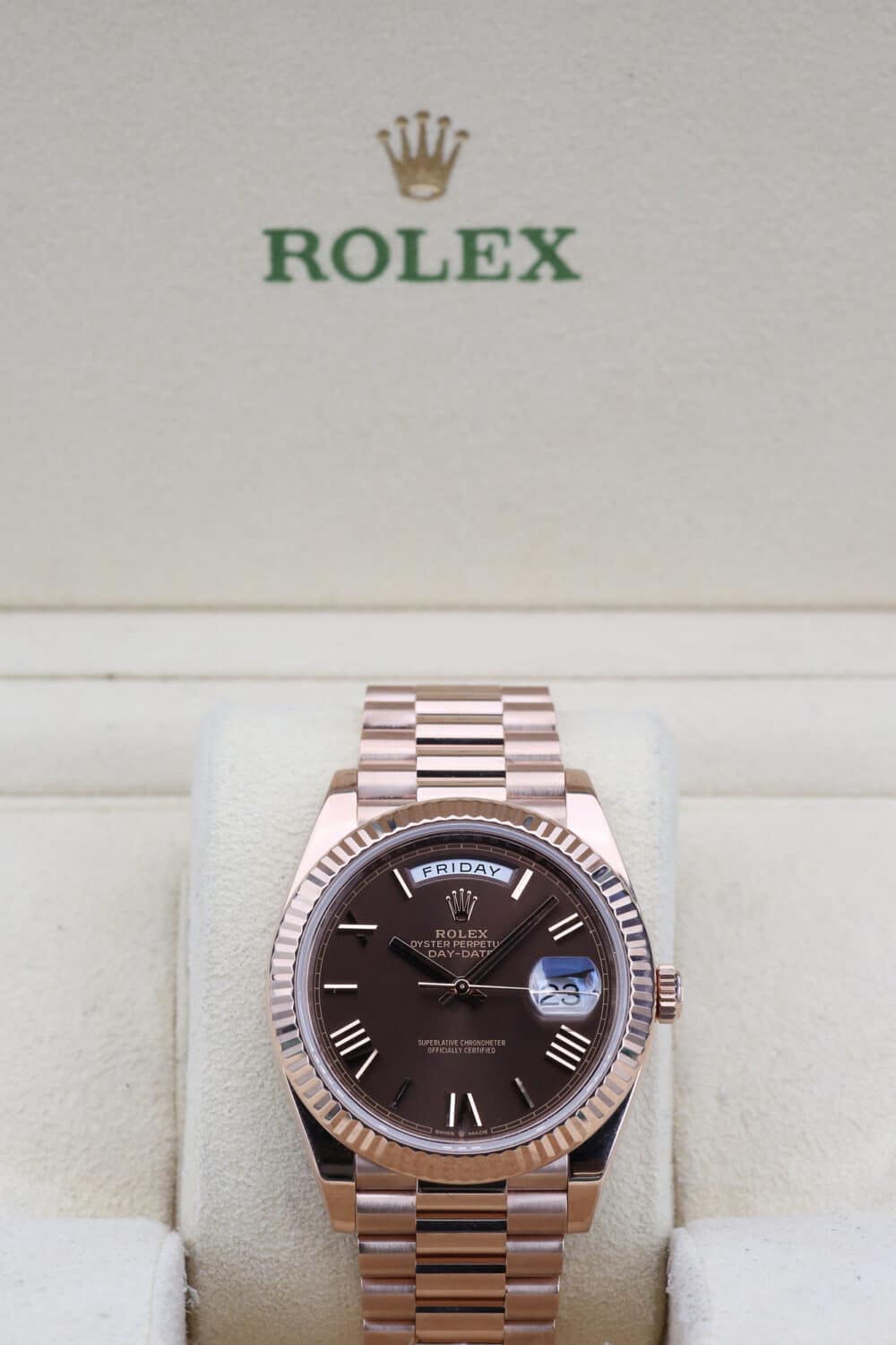 Rolex 228235 Chocolate Roman DAY DATE 40 40mm 2023 - Image 2