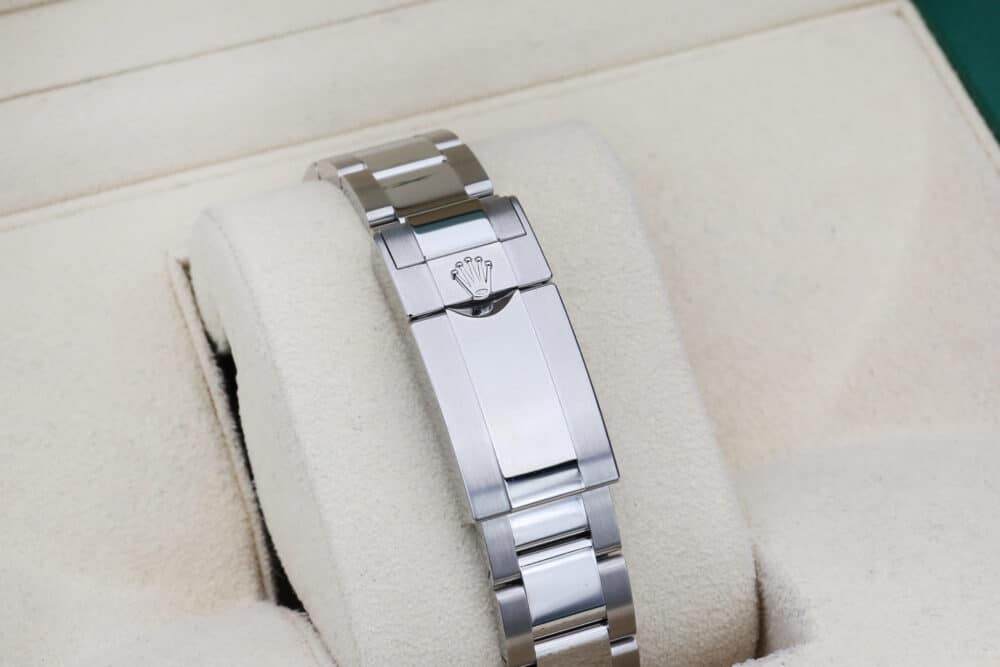 Rolex 126500LN Black DAYTONA 40mm 2023 - Image 7