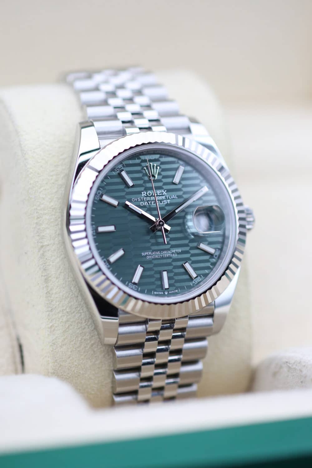 Rolex 126334 Green Motif DATEJUST  41mm 2023 - Image 2