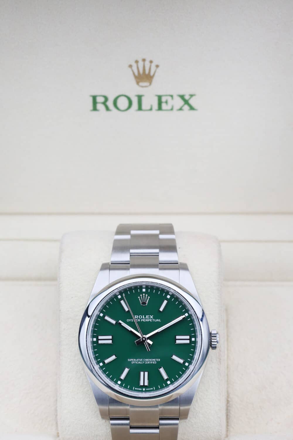 Rolex 124300 Green OYSTER PERPETUAL 41mm 2023 - Image 2