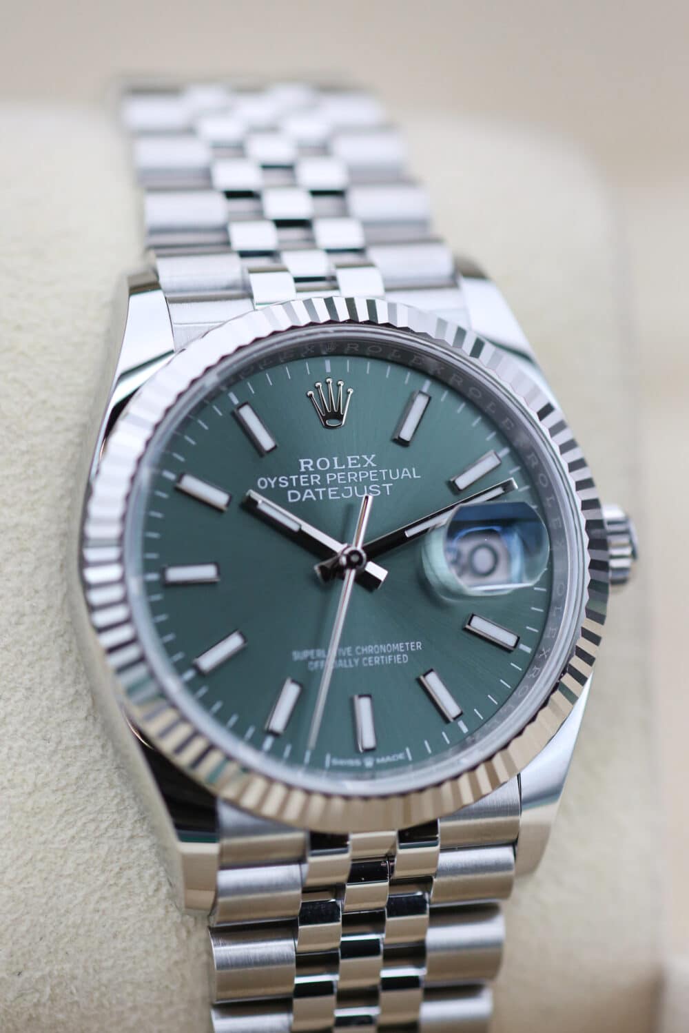 Rolex 126234 Mint Green DATEJUST  36mm 2024 - Image 3