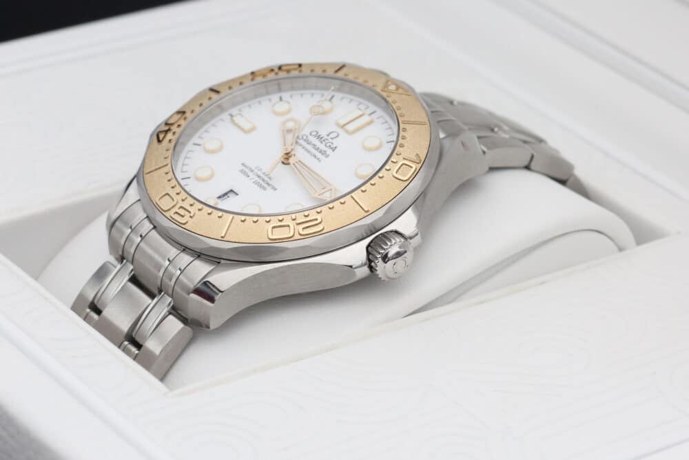 Omega 52221422004001 White SEA MASTER  40mm 2024 - Image 4