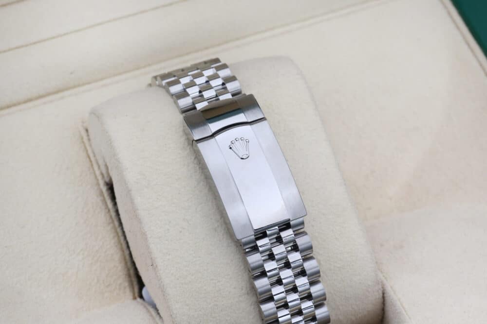 Rolex 126234 Mint Green DATEJUST  36mm 2024 - Image 7