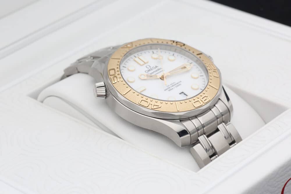 Omega 52221422004001 White SEA MASTER  40mm 2024 - Image 5