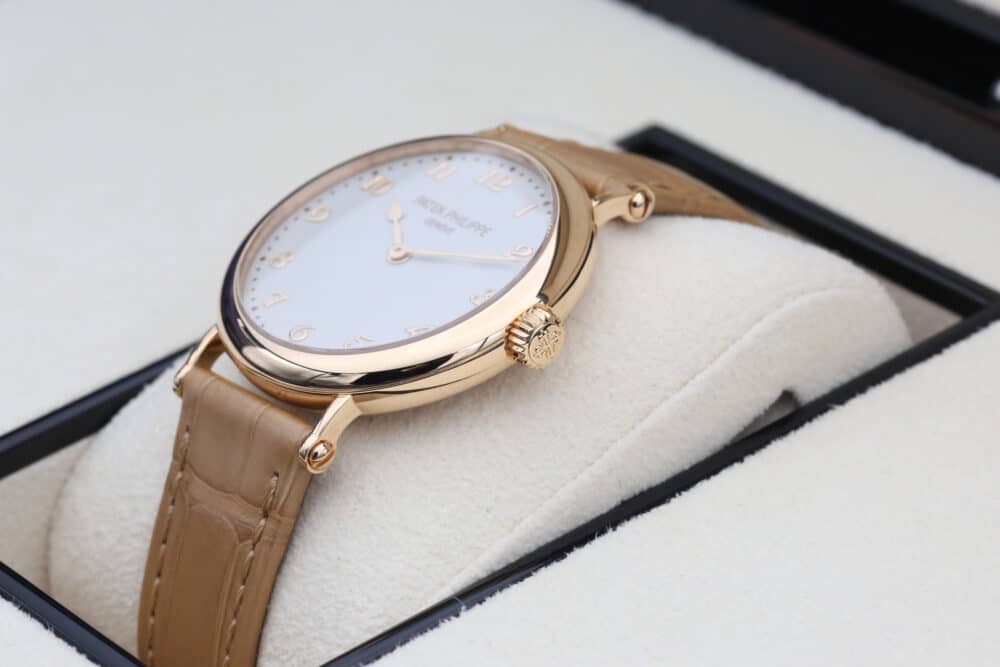 Patek Philippe 7200R-001 White CALATRAVA 34.6mm 2023 - Image 5
