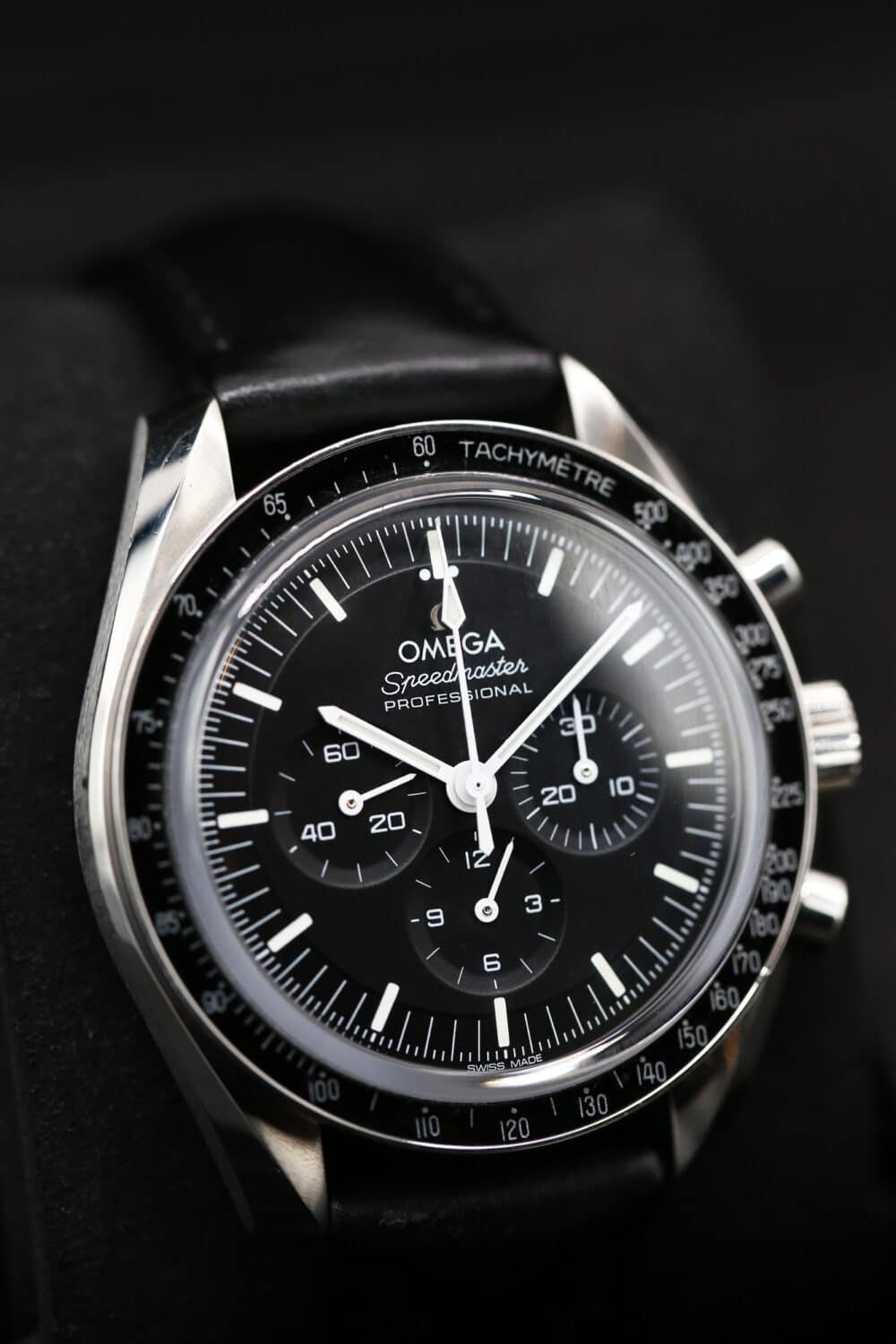 Omega 31032425001002 Black Chronograph SPEEDMASTER PROFESSIONAL 42mm 2023 - Image 2