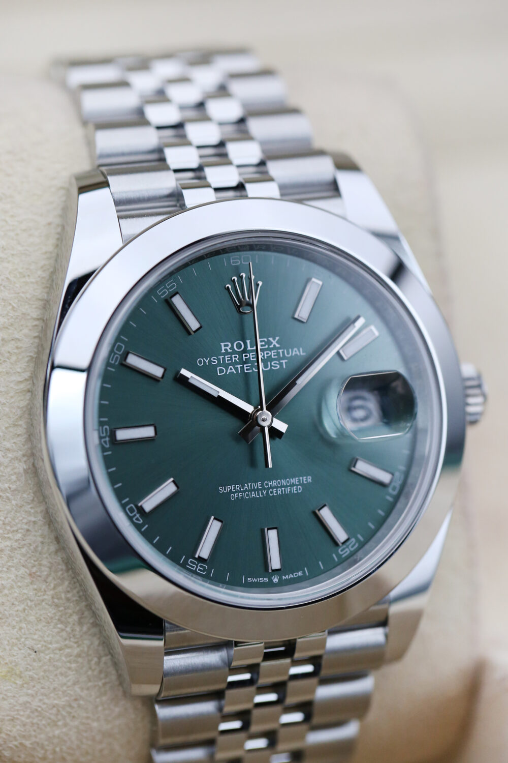 Rolex 126300 Mint Green DATEJUST 41mm 2024 - Image 2