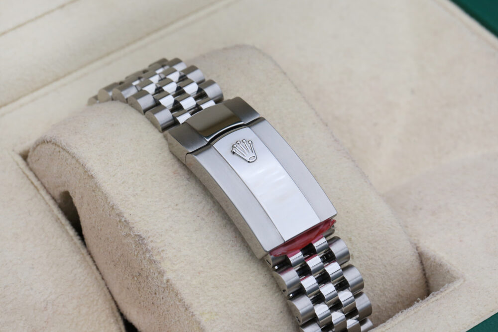 Rolex 126300 Rhodium DATEJUST  41mm 2022 - Image 8