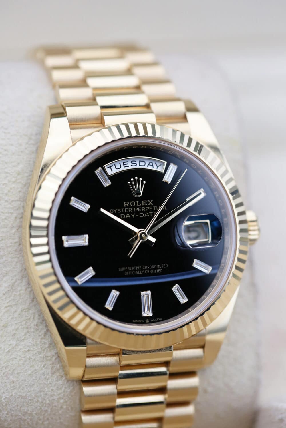 Rolex 228238 Onix Baguette DAY-DATE 40mm 2023 - Image 2