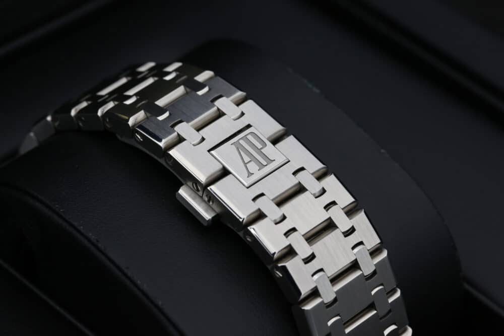 Audemars Piguet 15500ST White ROYAL OAK  41mm 2023 - Image 6
