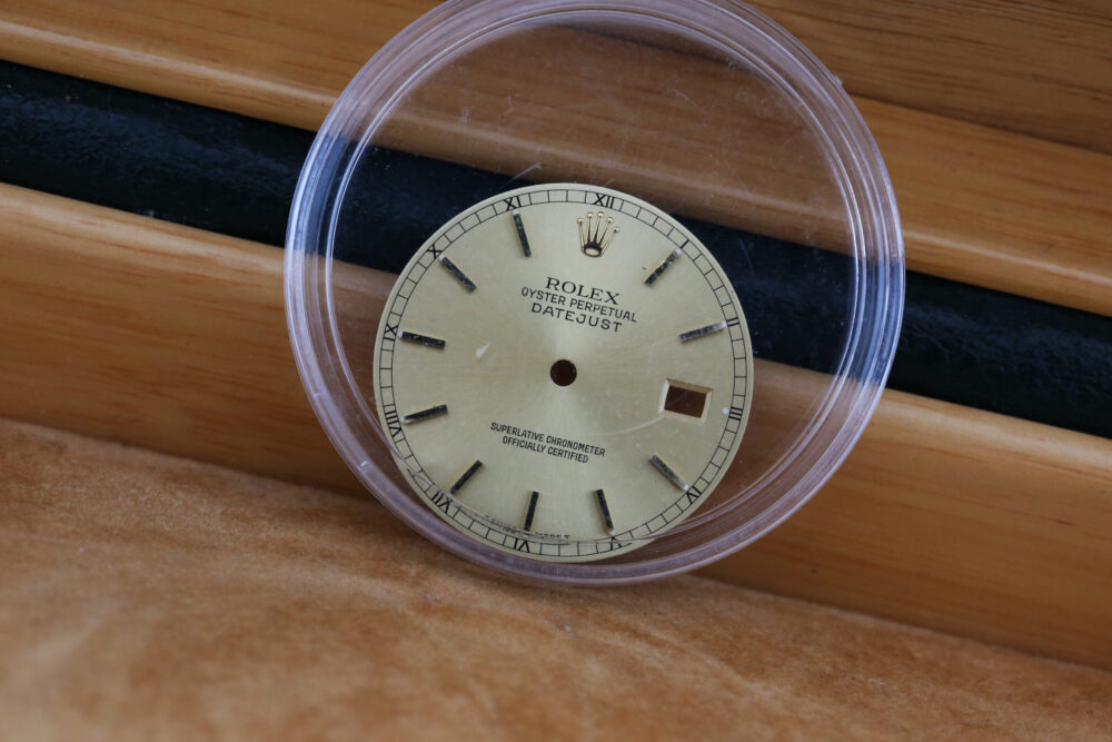 Rolex 16233 Champagne DATEJUST 36mm 1998 Custom Onyx Dial - Image 7