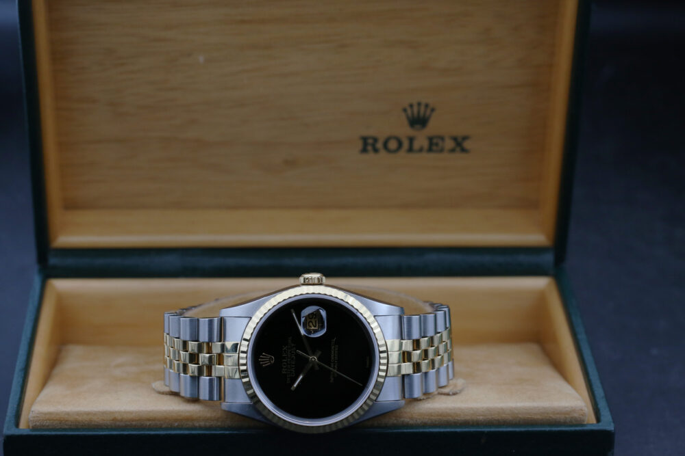Rolex 16233 Champagne DATEJUST 36mm 1998 Custom Onyx Dial - Image 3