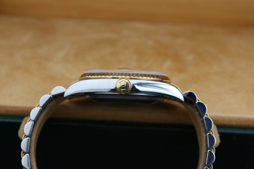Rolex 16233 Champagne DATEJUST 36mm 1998 Custom Onyx Dial - Image 5