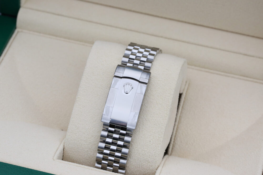 Rolex 126334 Blue Index DATEJUST 41mm 2025 - Image 8