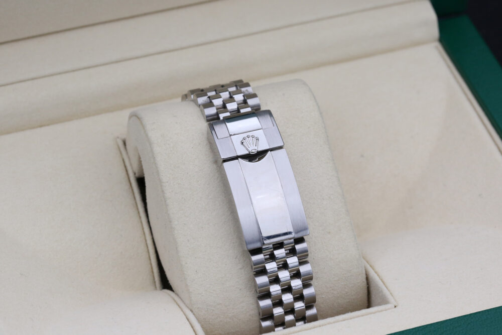 Rolex 126710BLNR Black GMT MASTER II 41mm 2020 - Image 8