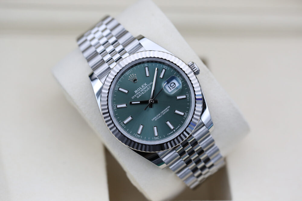 Rolex 126334 Mint Green DATEJUST 41mm 2025 - Image 4