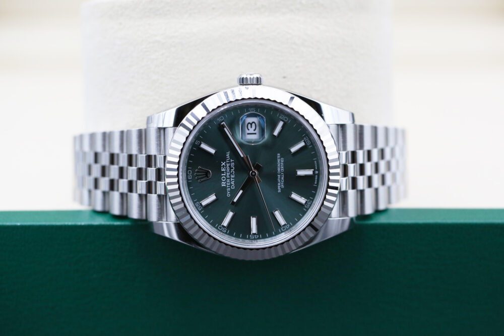 Rolex 126334 Mint Green DATEJUST 41mm 2025 - Image 3