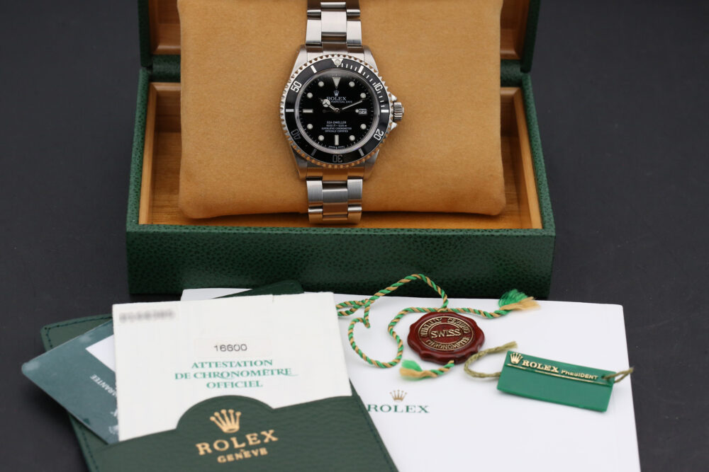 Rolex 16600 Black SEA-DWELLER 40mm 2001 - Image 4
